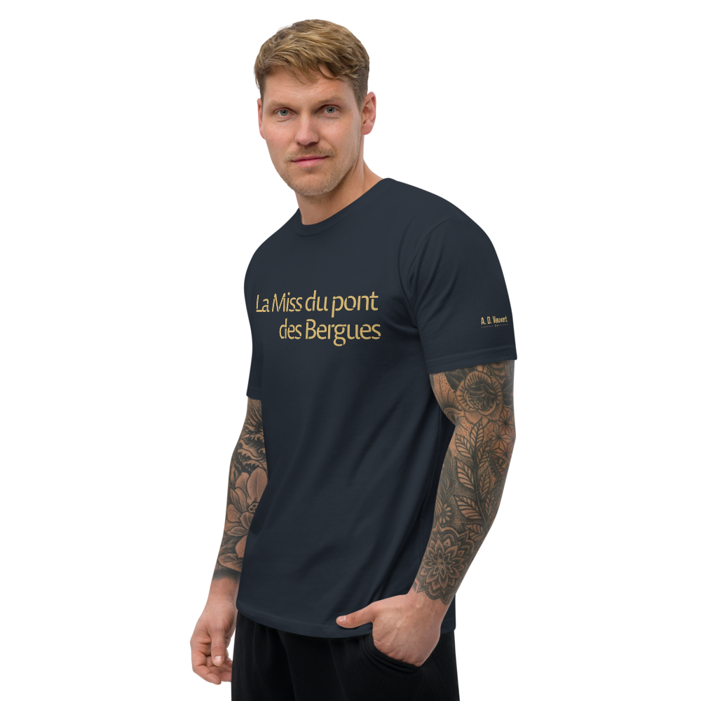 T-Shirt Homme coupe ajoustée - La Miss du pont des Bergues (Or)